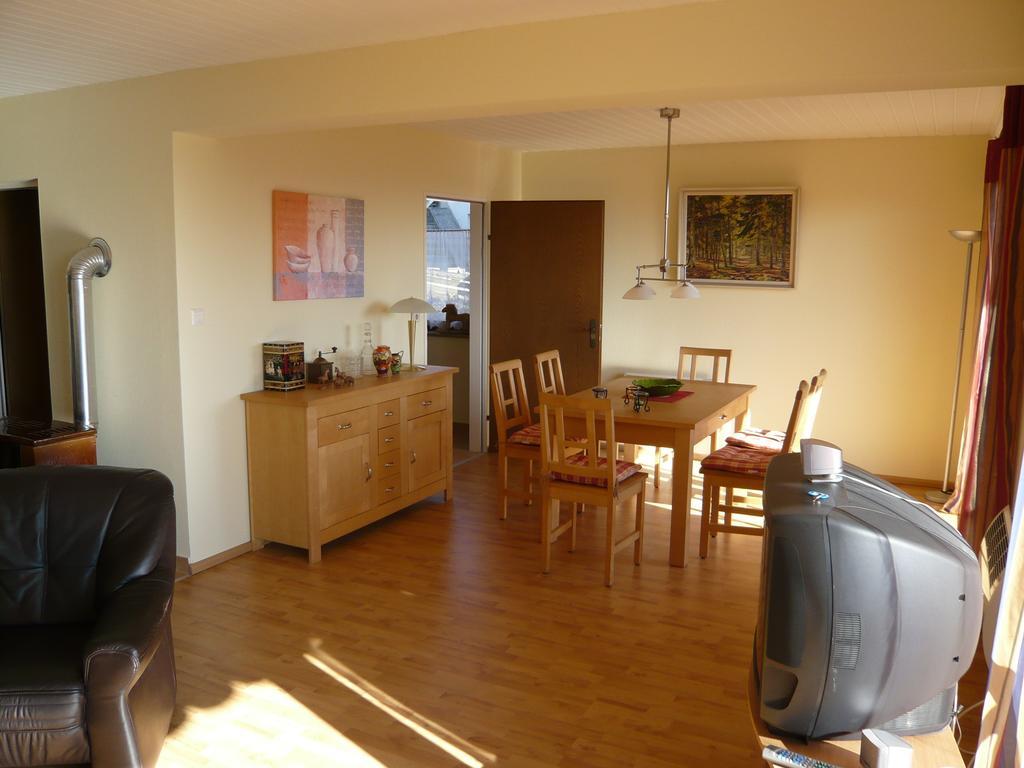 Appartementhaus Karawankenpromenade Velden am Wörthersee Room photo