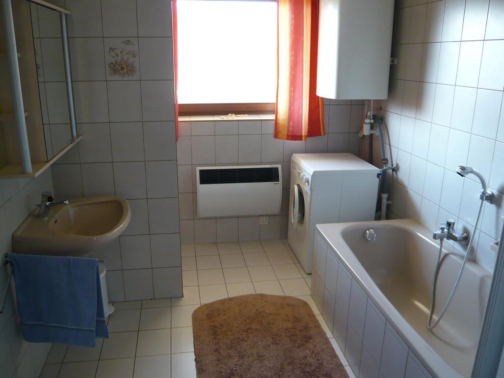 Appartementhaus Karawankenpromenade Velden am Wörthersee Room photo